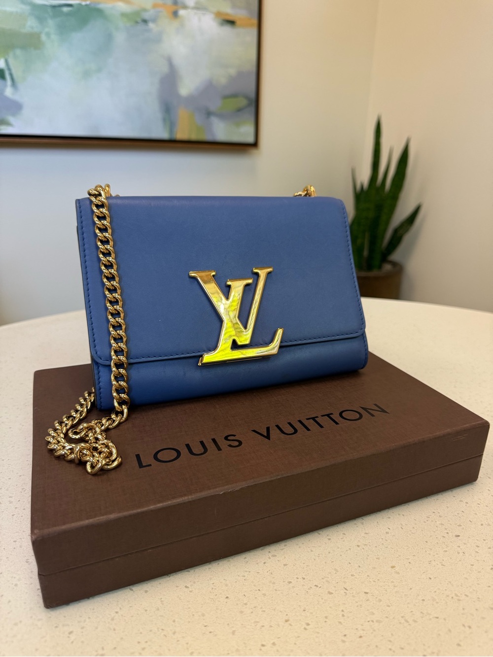 Louis Vuitton Blue Twist MM Shoulder Bag with Gold Hardware PL1176 - Picture 2 of 11